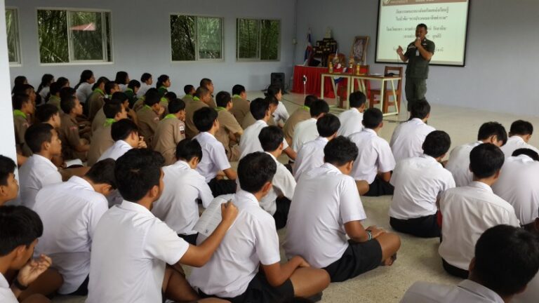 2559 police Workshop (9)